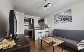 Apartament Obrońców Pokoju 36